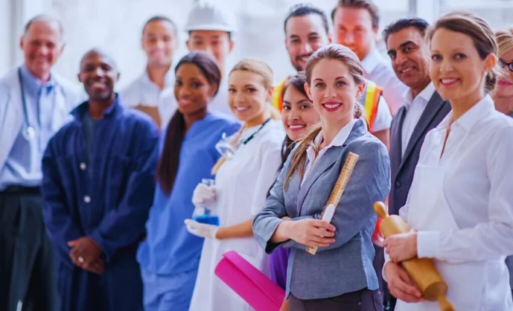 How Foreigners Can Work in Canada Without Prior Experience